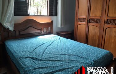Casa 02 dormitórios Centro