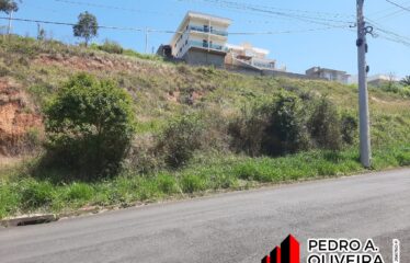 Terreno com 462m² no Jardim Itália em Serra Negra- SP
