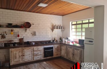 Chácara com 04 dormitórios e 1.340m² de área no Bairro Nova Serra Negra em Serra Negra – SP