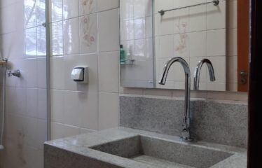 Lindo apartamento 03 dormitórios Central em Serra Negra – SP