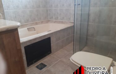 Linda casa 03 suítes e 500m² de Terreno no Jardim Primavera em Serra Negra –
