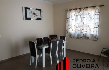 Casa com aproximadamente 160m² de Área Útil e 360m² de terreno no Jardim Yara, em Serra Negra – SP