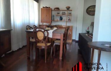 Casa 04 dormitórios e 250m² de área construída no Condomínio Vertentes em Serra Negra – SP