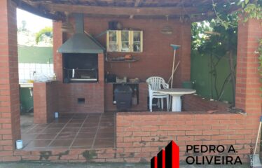 Bela chácara com 03 dormitórios e 3.000m² de área total no Bairro das Posses em Serra Negra – SP