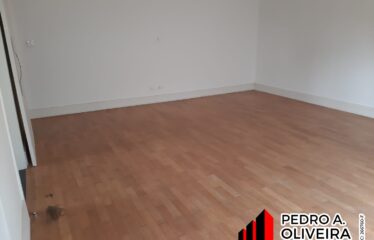Casa 05 dormitórios, com 509m² de área total no Centro em Serra Negra – SP
