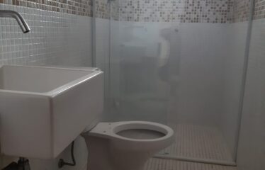 Casa 05 dormitórios, com 509m² de área total no Centro em Serra Negra – SP