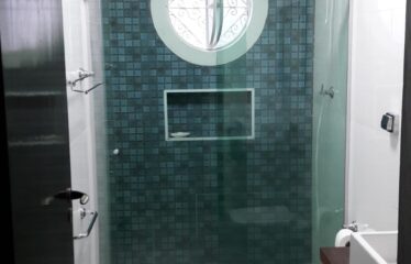 Casa com 03 dormitórios e 443m² de área total na Estancia Santa Maria em Serra Negra-SP