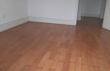 Casa 05 dormitórios, com 509m² de área total no Centro em Serra Negra – SP