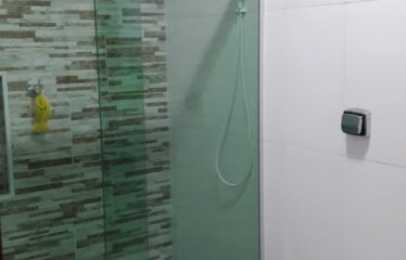 Casa com 03 dormitórios e 443m² de área total na Estancia Santa Maria em Serra Negra-SP