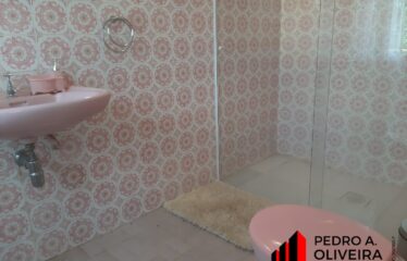 Casa 04 dormitórios e 250m² de área construída no Condomínio Vertentes em Serra Negra – SP