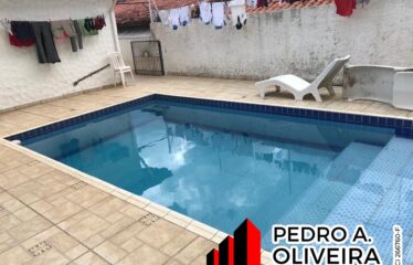 Casa 04 dormitórios com 383m² de terreno no Jardim Yara em Serra Negra – SP