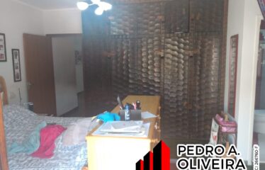 Casa 04 dormitórios com 383m² de terreno no Jardim Yara em Serra Negra – SP