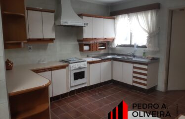 Belíssimo Apartamento com 03 dormitórios e 146m² de área útil no Centro em Serra Negra – SP