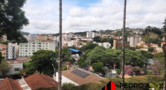 Belíssimo Apartamento com 03 dormitórios e 146m² de área útil no Centro em Serra Negra – SP