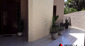 Casa 03 dormitórios e 426m² de área total no Jardim Primavera em Serra Negra – SP