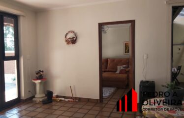 Casa 03 dormitórios com 300m² de área total em Valinhos – SP