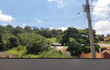 Casa Nova com 03 dormitórios e 583m² no Loteamento Suiza Park em Serra Negra – SP
