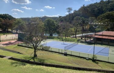 Casa 05 dormitórios e 720m² de área total no Condomínio Vertentes em Serra Negra – SP