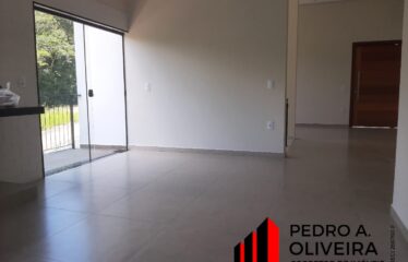 Casa Nova com 03 dormitórios e 583m² no Loteamento Suiza Park em Serra Negra – SP