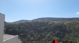 Lindo Sobrado 02 suítes e 420 m² de área total nas montanhas em Serra Negra – SP