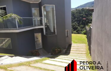 Lindo Sobrado 02 suítes e 420 m² de área total nas montanhas em Serra Negra – SP