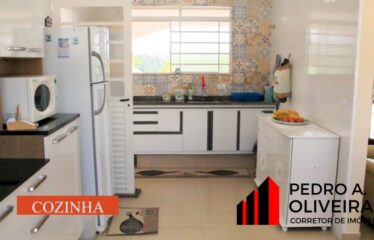 Linda chácara 04 dormitórios e 1.500m² de área total no Bairro das Posses em Serra Negra – SP