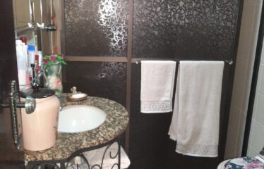 Lindo apartamento 03 dormitórios e 160m² de área útil no centro em Serra Negra – SP