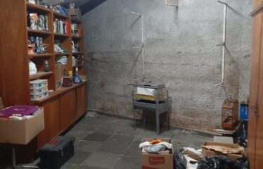 Casa 03 dormitórios e 280m² de área total próximo ao centro em Serra Negra – SP