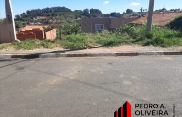 Terreno com 300m² de área total no Bairro Nova Serra Negra em Serra Negra – SP