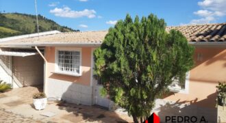 Casa 02 dormitórios condomínio fechado em Serra Negar – SP