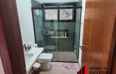 Belíssima casa 03 dormitórios e 1.800m² de área total em Monte Alegre do Sul – SP