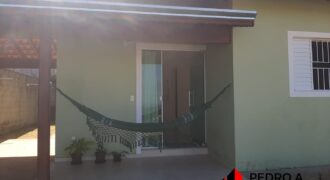 Casa 03 dormitórios no Bairro Nova Serra Negra em Serra Negra – SP