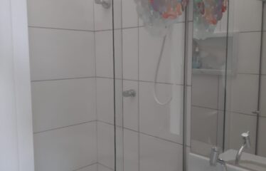 Lindo Sobrado com 02 dormitórios e há 07 min do centro de Serra Negra – SP
