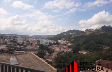 Casa 03 dormitórios e 110m² de área útil nas montanhas em Serra Negra – SP