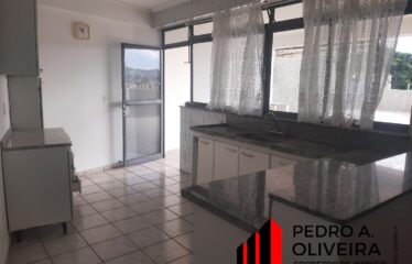 Casa 03 dormitórios e 110m² de área útil nas montanhas em Serra Negra – SP