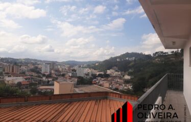 Casa 03 dormitórios e 110m² de área útil nas montanhas em Serra Negra – SP