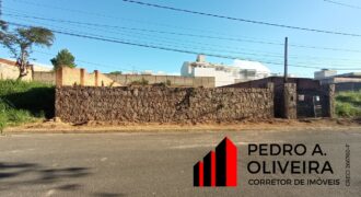 Excelente terreno com 600m² de área total no centro da cidade de Amparo – SP