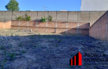 Excelente terreno com 600m² de área total no centro da cidade de Amparo – SP
