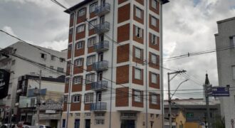 Apartamento 03 dormitórios e 110m² de área útil no centro de Serra Negra – SP