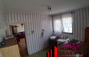 Apartamento 03 dormitórios e 110m² de área útil no centro de Serra Negra – SP