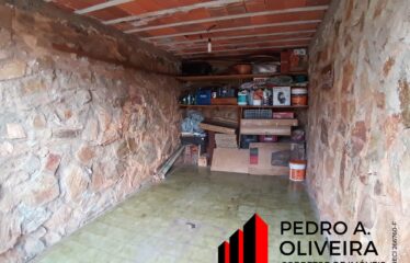 Casa 02 dormitórios e 344m² de área total no centro de Aguas de Lindoia – SP