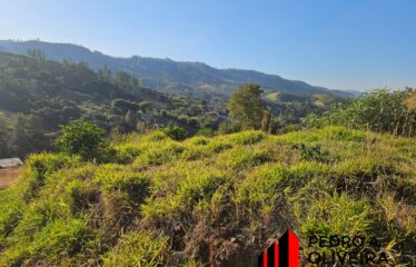 Casa 02 Dormitórios com Vista deslumbrante em Serra Negra – SP