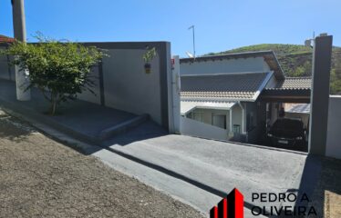 Linda Casa 02 dormitórios e 480m² de área total próximo ao centro de Serra Negra – SP