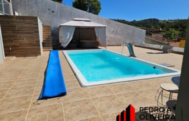 Linda Casa 02 dormitórios e 480m² de área total próximo ao centro de Serra Negra – SP