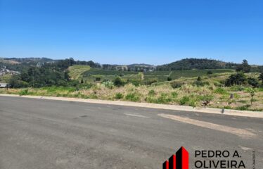 Lindo Terreno medindo 360m² de área total com uma vista deslumbrante em Serra Negra – SP