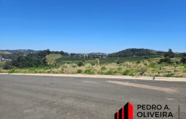 Lindo Terreno medindo 360m² de área total com uma vista deslumbrante em Serra Negra – SP