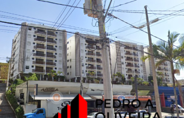 Apartamento 02 dormitórios e 85m² de área útil no centro de Serra Negra – SP