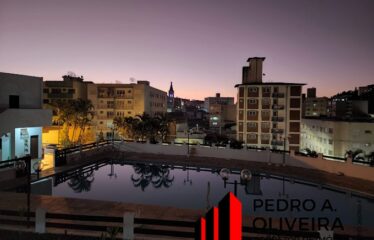 Apartamento 02 dormitórios e 85m² de área útil no centro de Serra Negra – SP