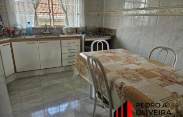 Linda Casa térrea 03 dormitórios e 178m² de área útil em Serra Negra – SP