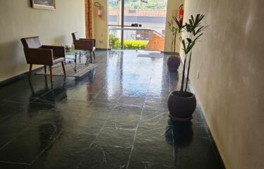 Apartamento 02 dormitórios e 90m² nas montanhas em Serra Negra – SP